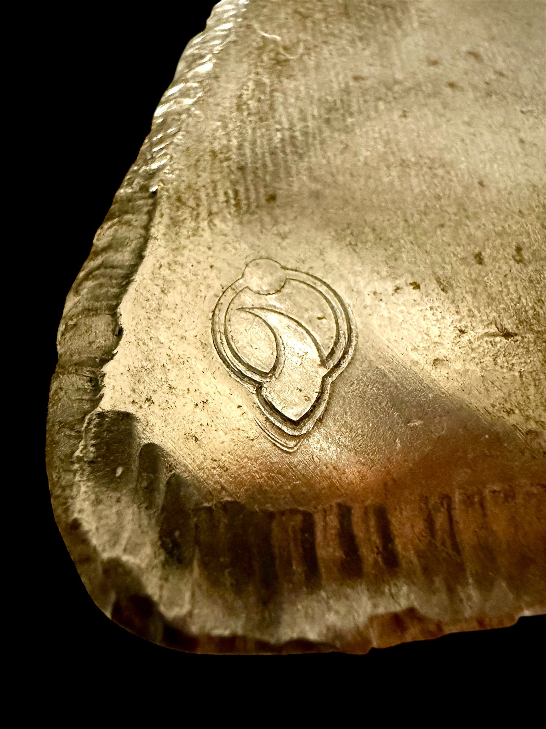 Abstrakter Tisch-Kerzenhalter für vier Kerzen bis Ø 70 mm - Unikat