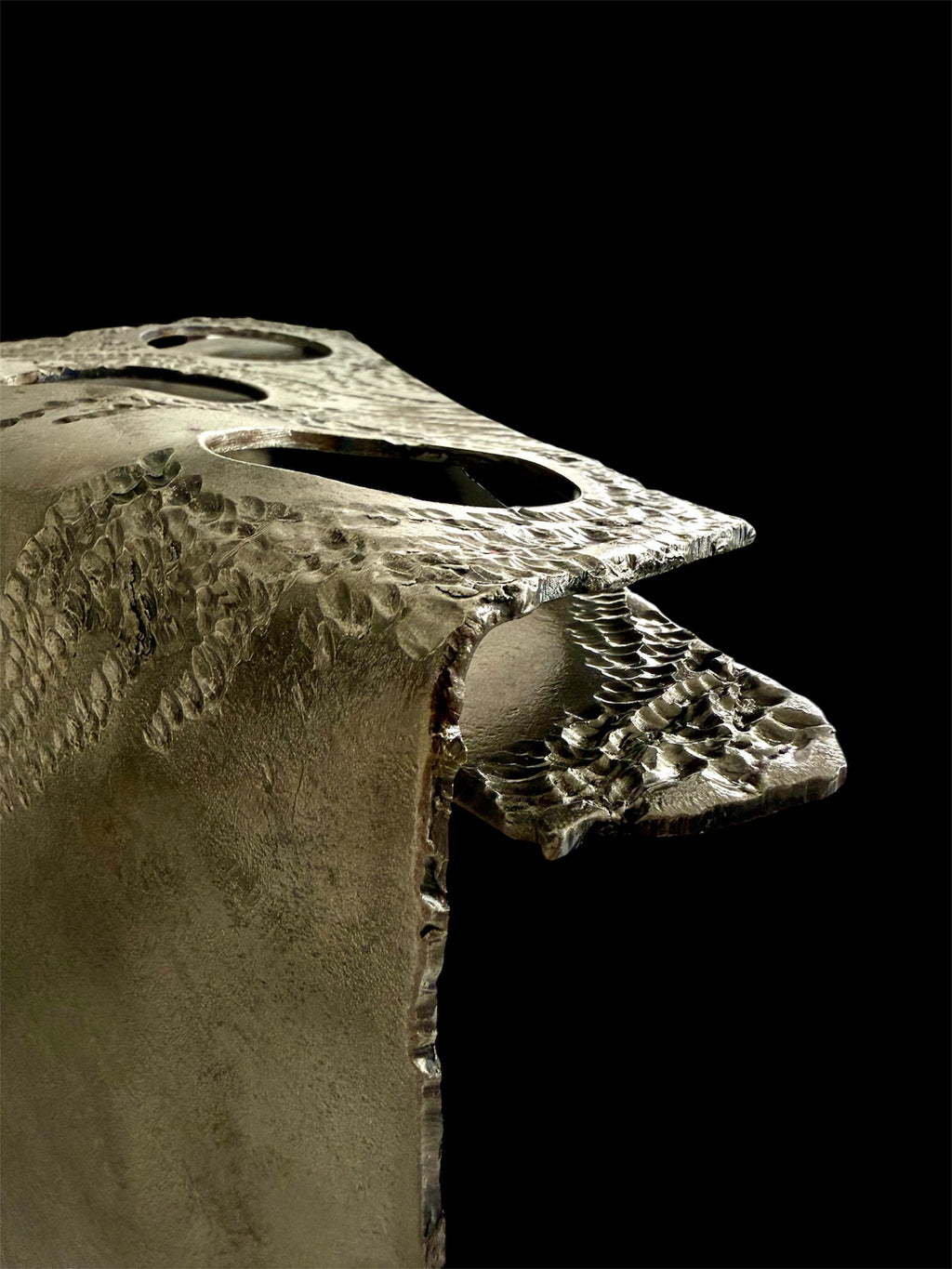 Kerzenständer als Metallskulptur UNIKAT  ,,Between Heaven and Earth‘‘