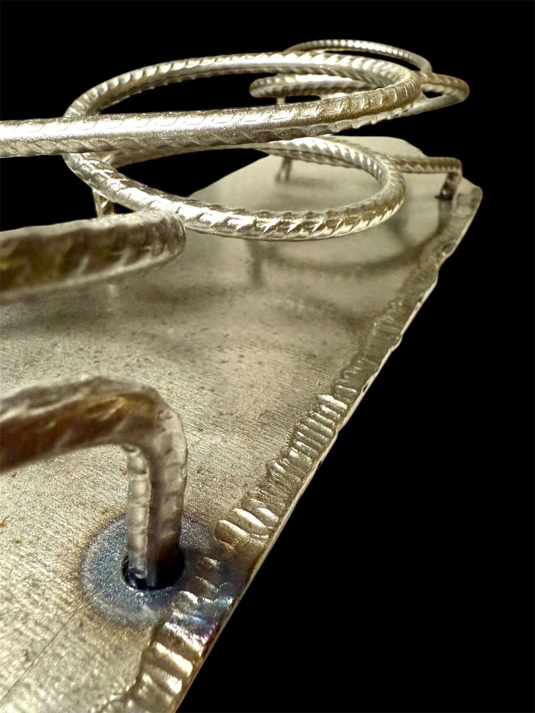 Abstrakter Tisch-Kerzenhalter für vier Kerzen bis Ø 70 mm - Unikat