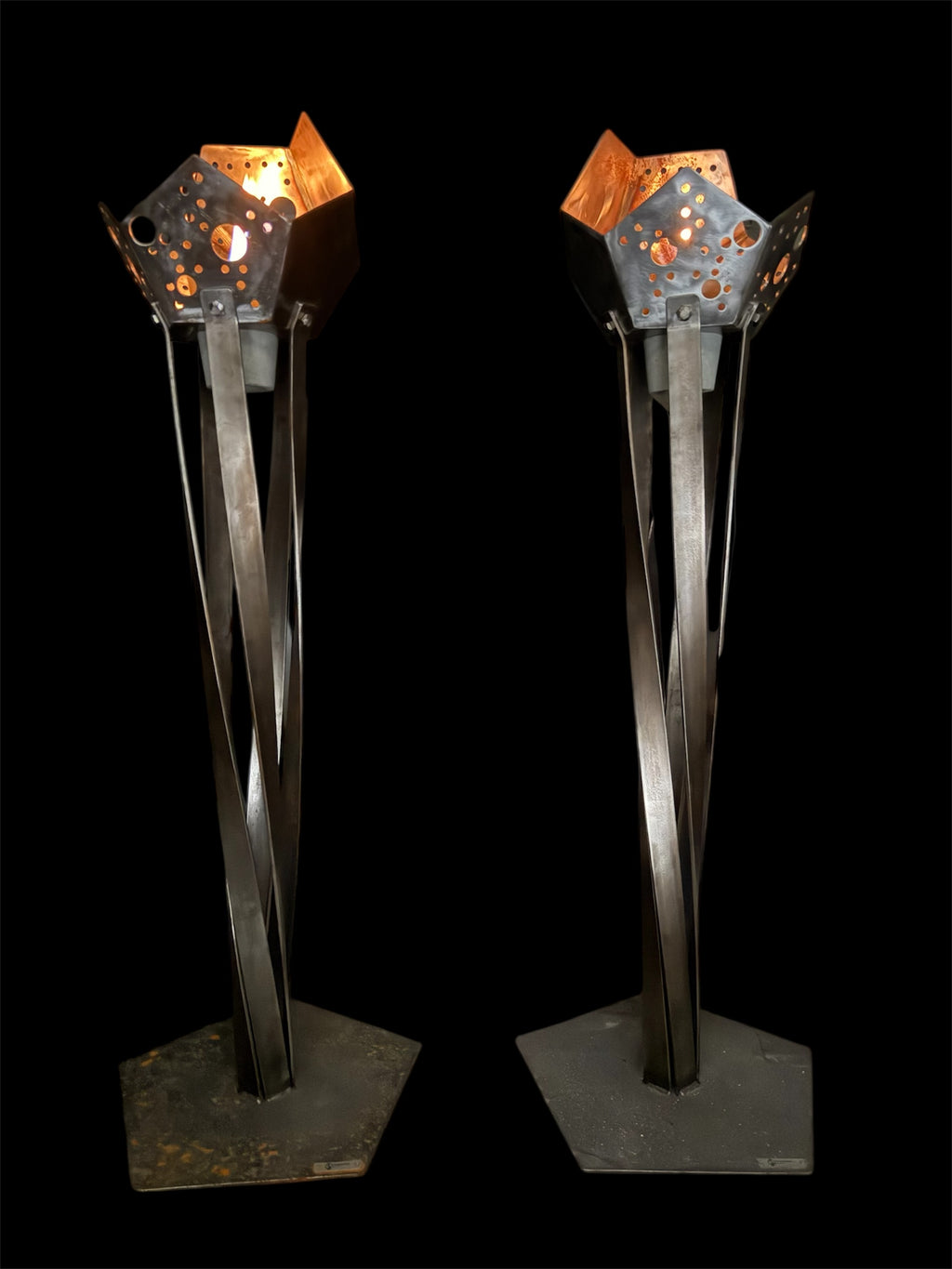 Bioethanol-Fackel (2er-Set) Unikat Ab 360CHF – zur Miete für Ihren besonderen Moment oder Event.